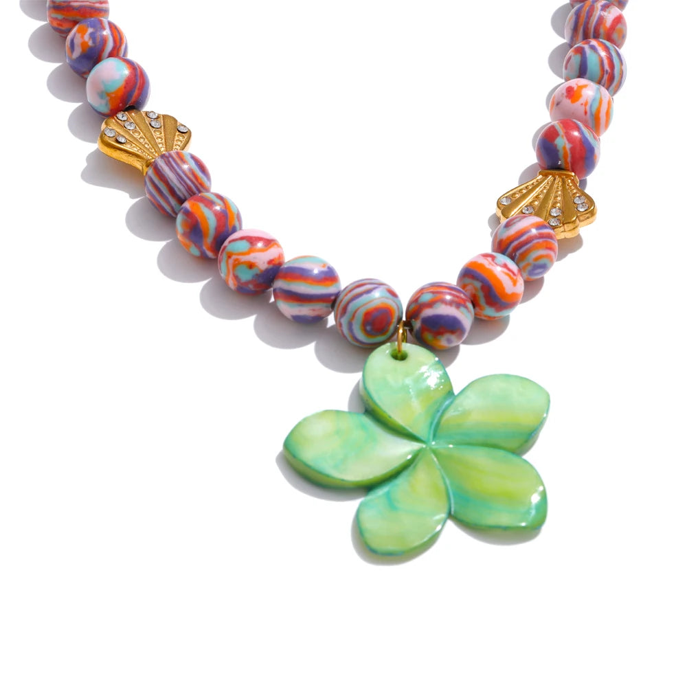 Collar de Piedra de Concha Verde