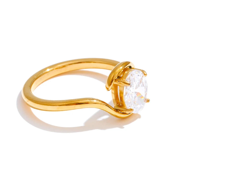 Anillo Suspiro de circonita cúbica brillante