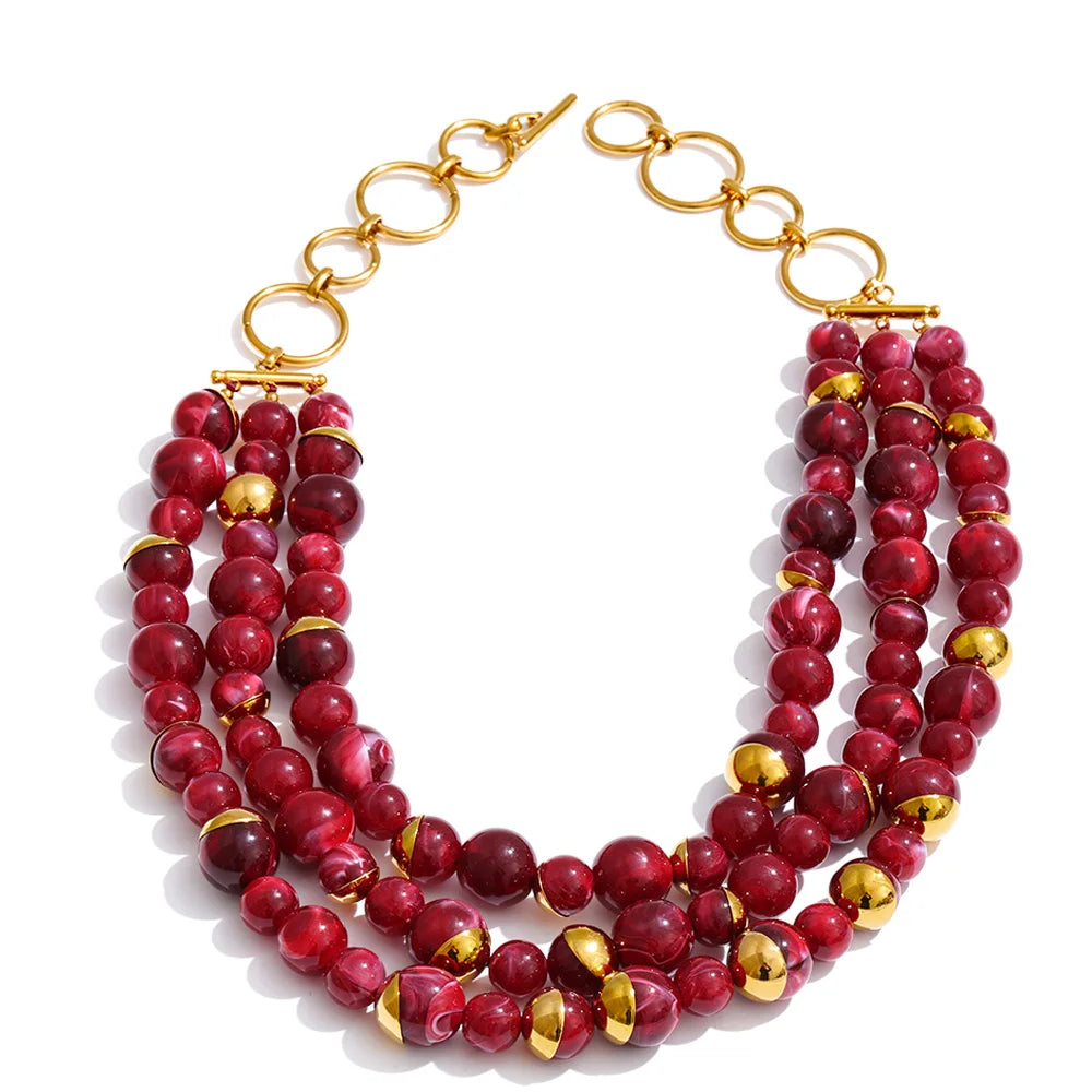 Collar artesanal con cuentas en capas