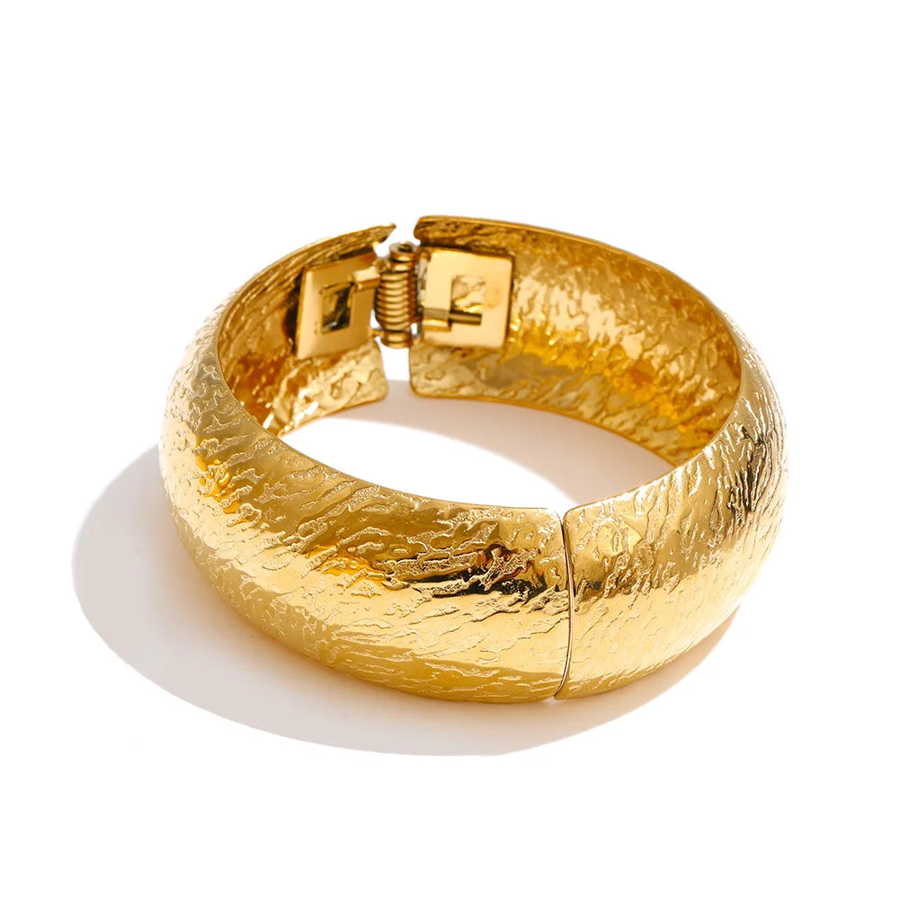 Pulsera de acero inoxidable con diseño de martillo