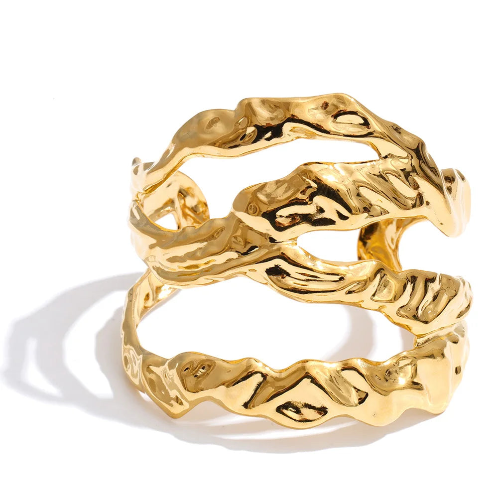 Pulsera Noel con capas anchas en oro de 18 kilates