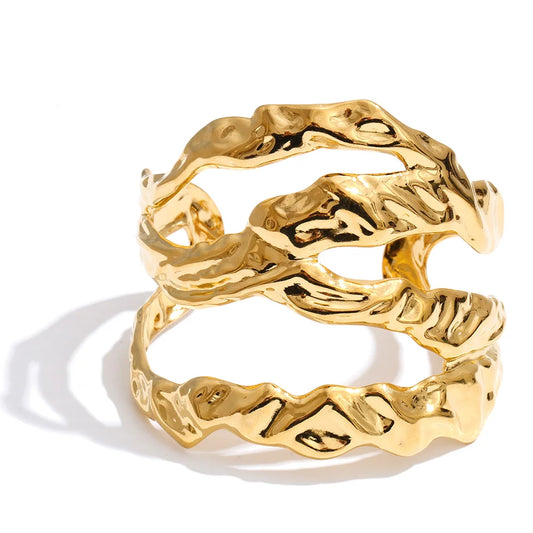 Pulsera Noel con capas anchas en oro de 18 kilates