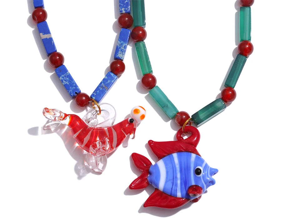 Collar de piedra natural León