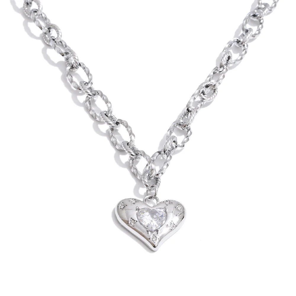 Collar con colgante de circonita brillante de alta calidad